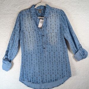 410-Chelsea & Theodore Blue Patterned Women's‎ Top NWT